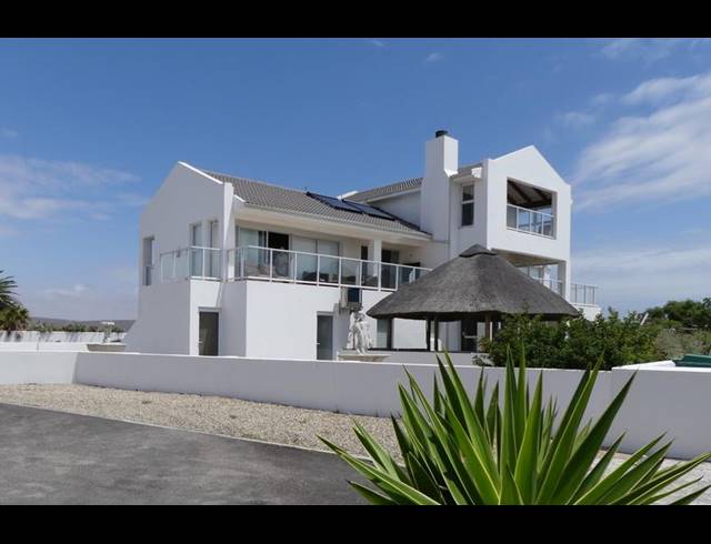 5 BEDROOM HOUSE FOR SALE IN SHELLEY POINT